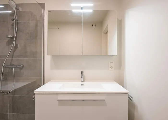 公寓 Wonderful New By The