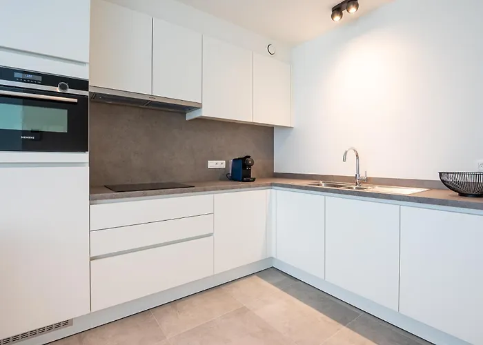 Wonderful New By The 奥斯滕德