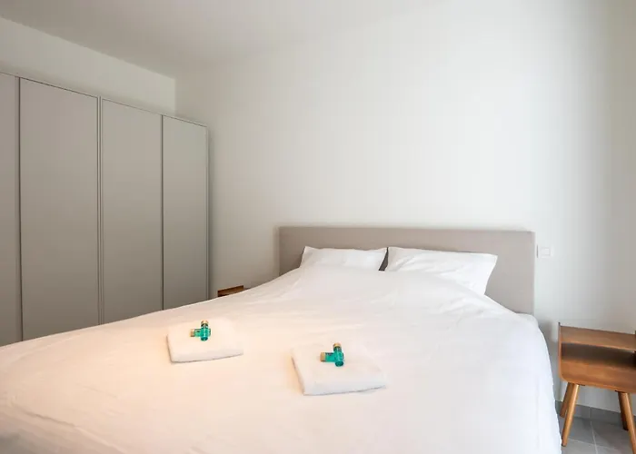 شقة Wonderful New By The