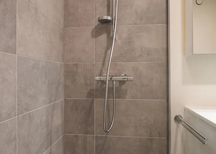 Wonderful New By The 公寓