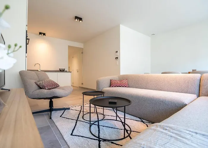 Wonderful New By The شقة