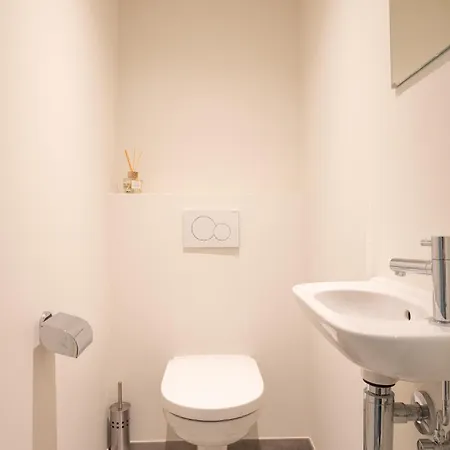 Wonderful New By The Остенде